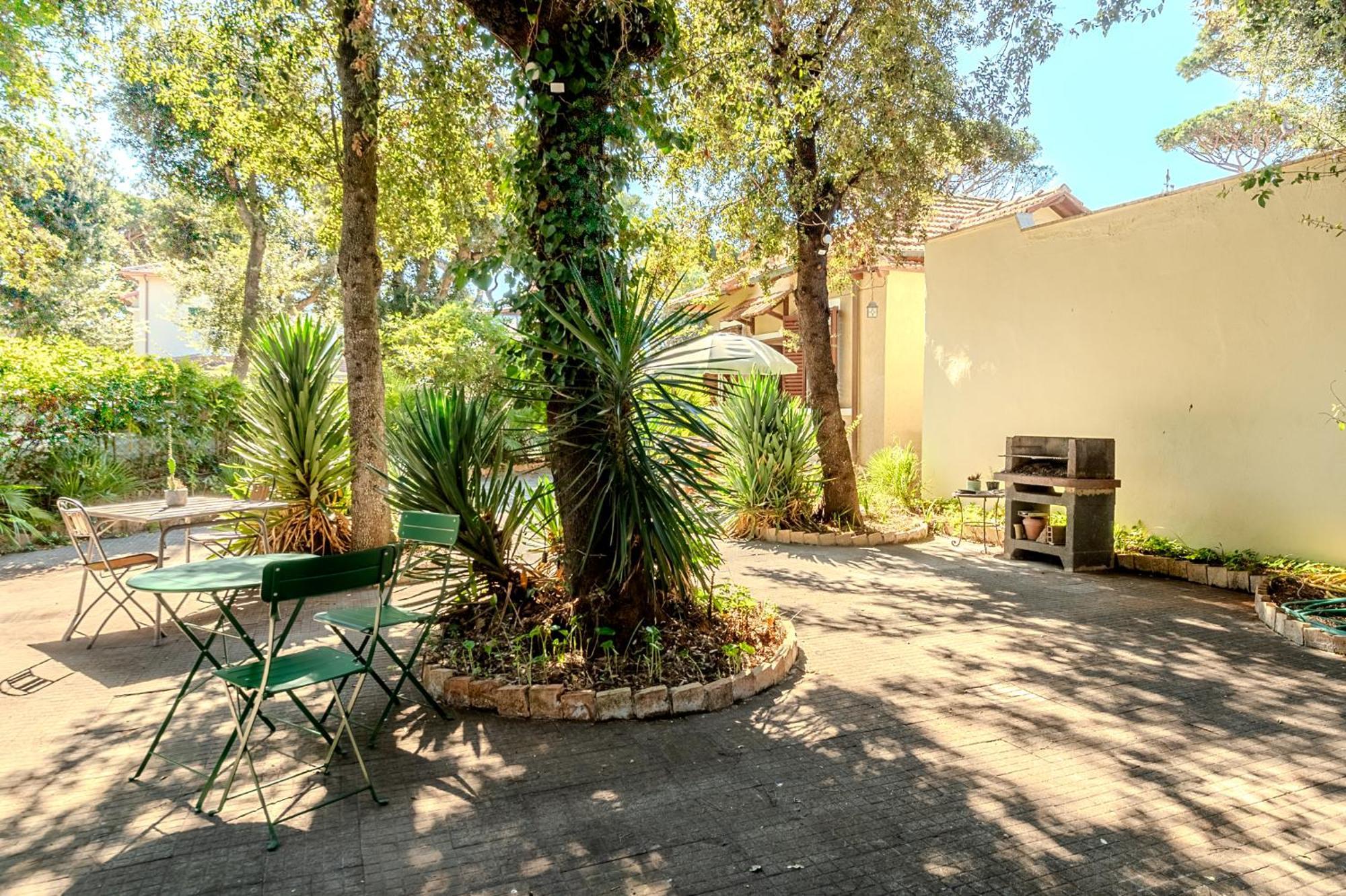 Exclusive Charming Villa - Free Parking 400 Mq Garden - Rome Airport - Roseto Villa Dream Fregenae Exterior photo
