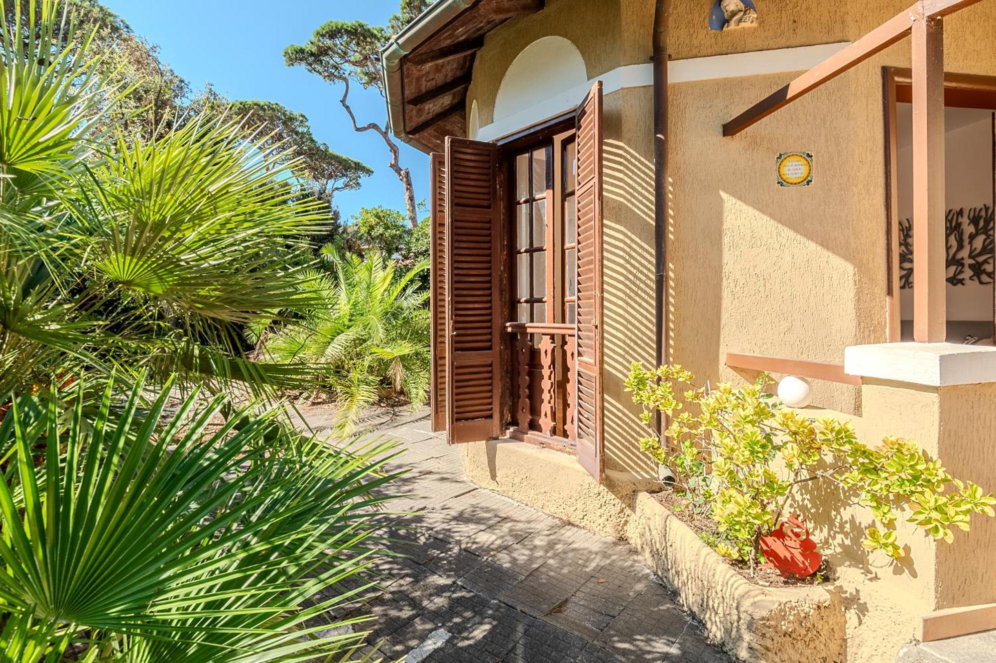 Exclusive Charming Villa - Free Parking 400 Mq Garden - Rome Airport - Roseto Villa Dream Fregenae Exterior photo